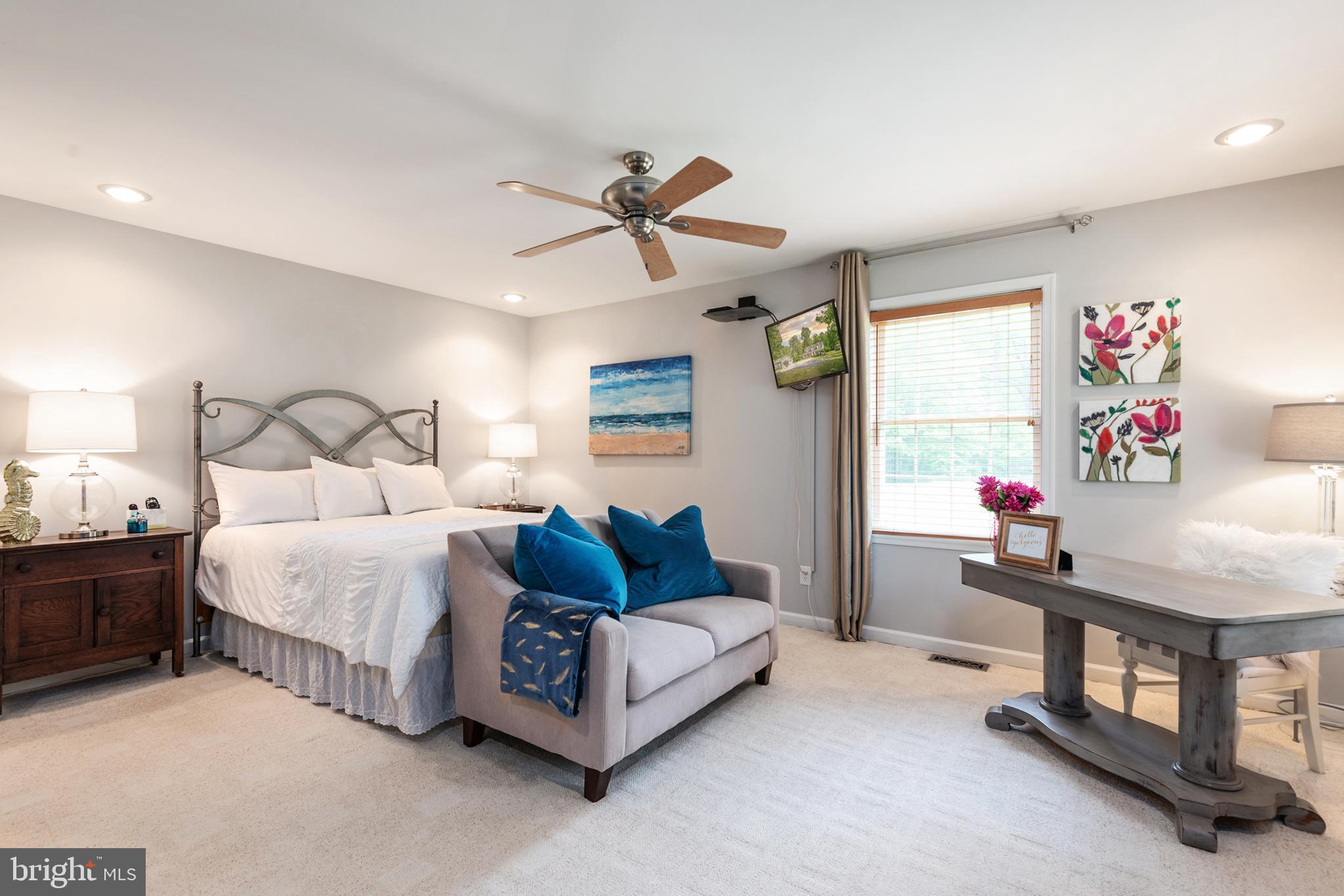 14180 Round Hill Road King George, VA 22485 - Photo 28 of 59 Master Bedroom with Ceiling Fan