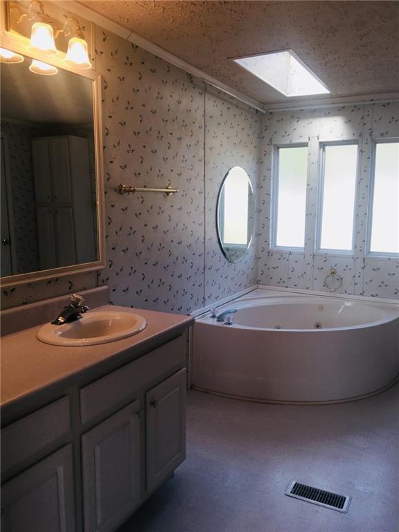5001 Rocky Ridge Road Connelly Springs, NC 28612 - Photo 17 of 30 Gallery Image 17