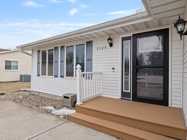$249,900 | 3125 Castlebury Place, Galesburg, IL 61401