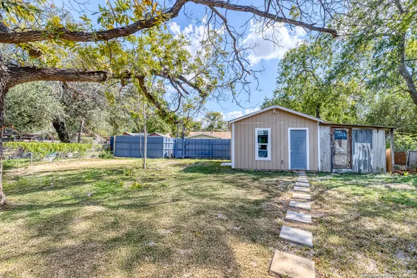 $219,000 | 723 West Leona Street, Uvalde, TX 78801