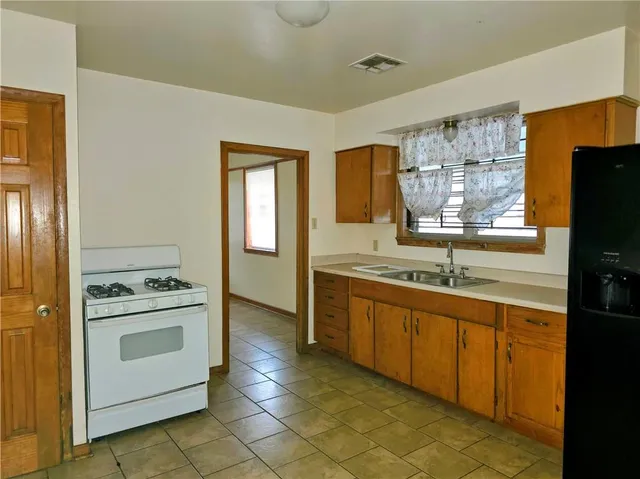 $1,460 | 3323 Republic Street, New Orleans, LA 70122