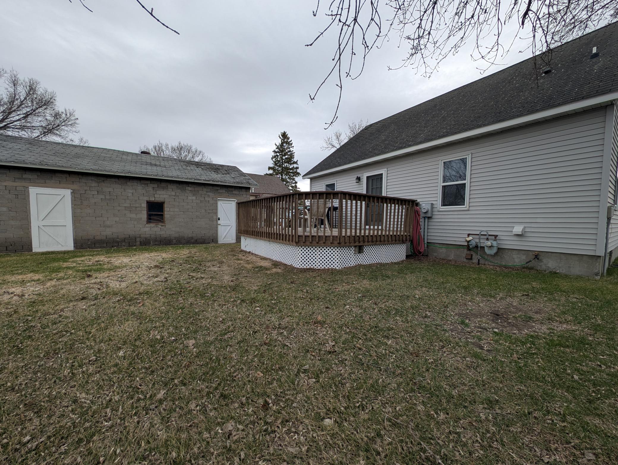 311 3rd Avenue Northwest Perham, MN 56573 - Photo 3 of 22