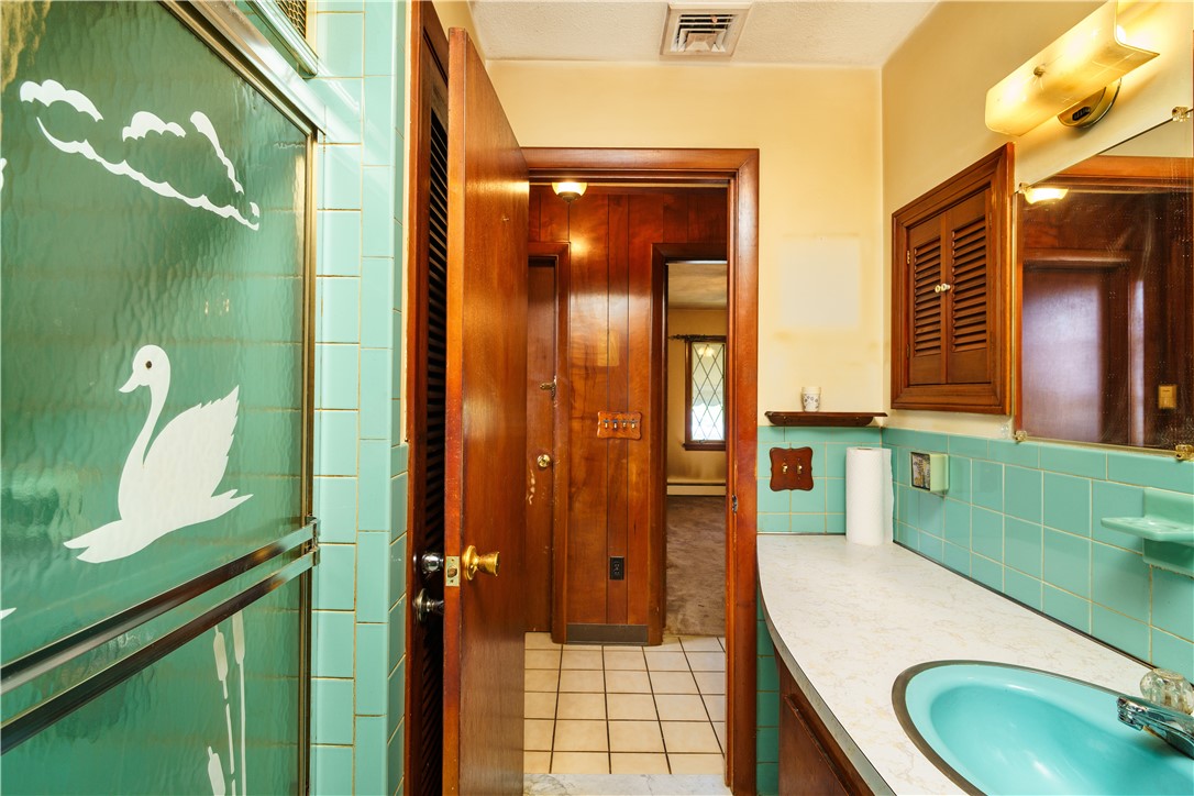 1 Colony Drive Johnston, RI 02919 - Photo 13 of 25