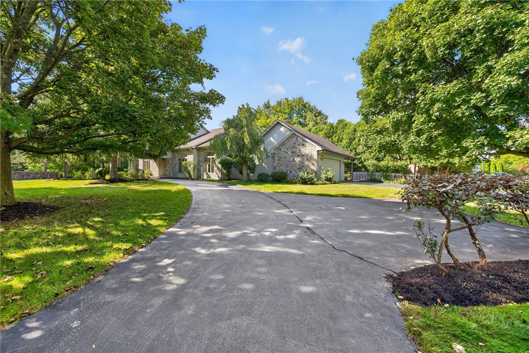 2 Sutton Point Pittsford, NY 14534 - Photo 6 of 50 Gallery Image 6