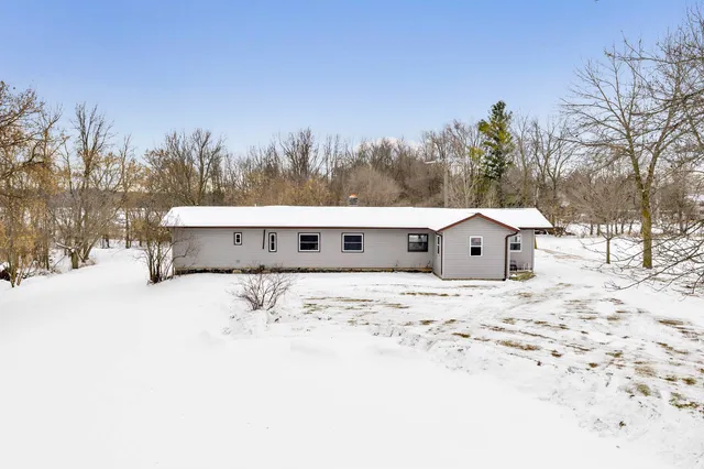 $215,000 | 9673 Dudzik Road, Krakow, WI 54137