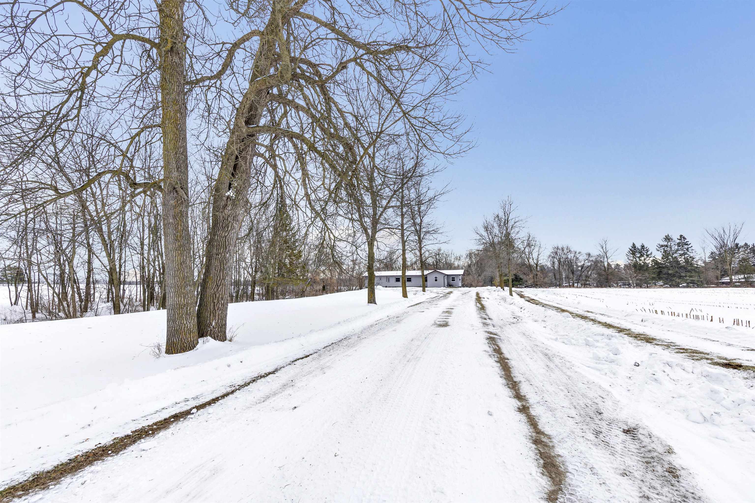 9673 Dudzik Road Krakow, WI 54137 - Photo 23 of 41