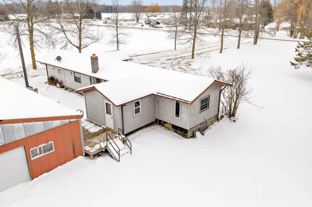 $215,000 | 9673 Dudzik Road, Krakow, WI 54137