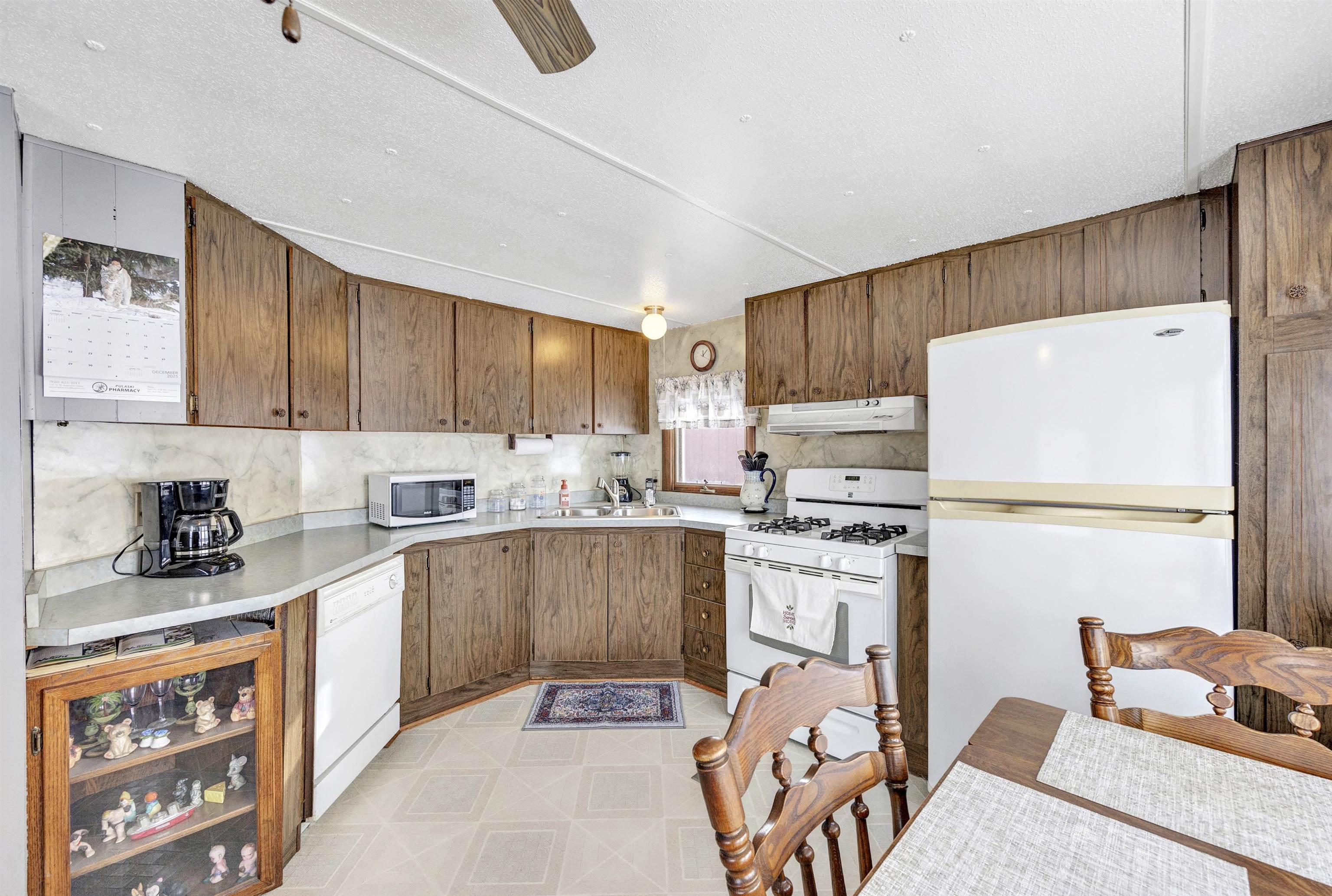 9673 Dudzik Road Krakow, WI 54137 - Photo 10 of 41