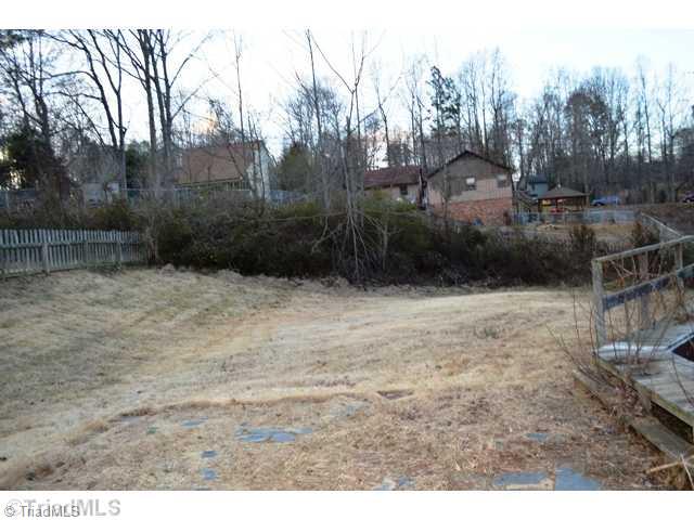 264 Buckingham Road Pinnacle, NC 27043 - Photo 14 of 14 Yard/Garden.