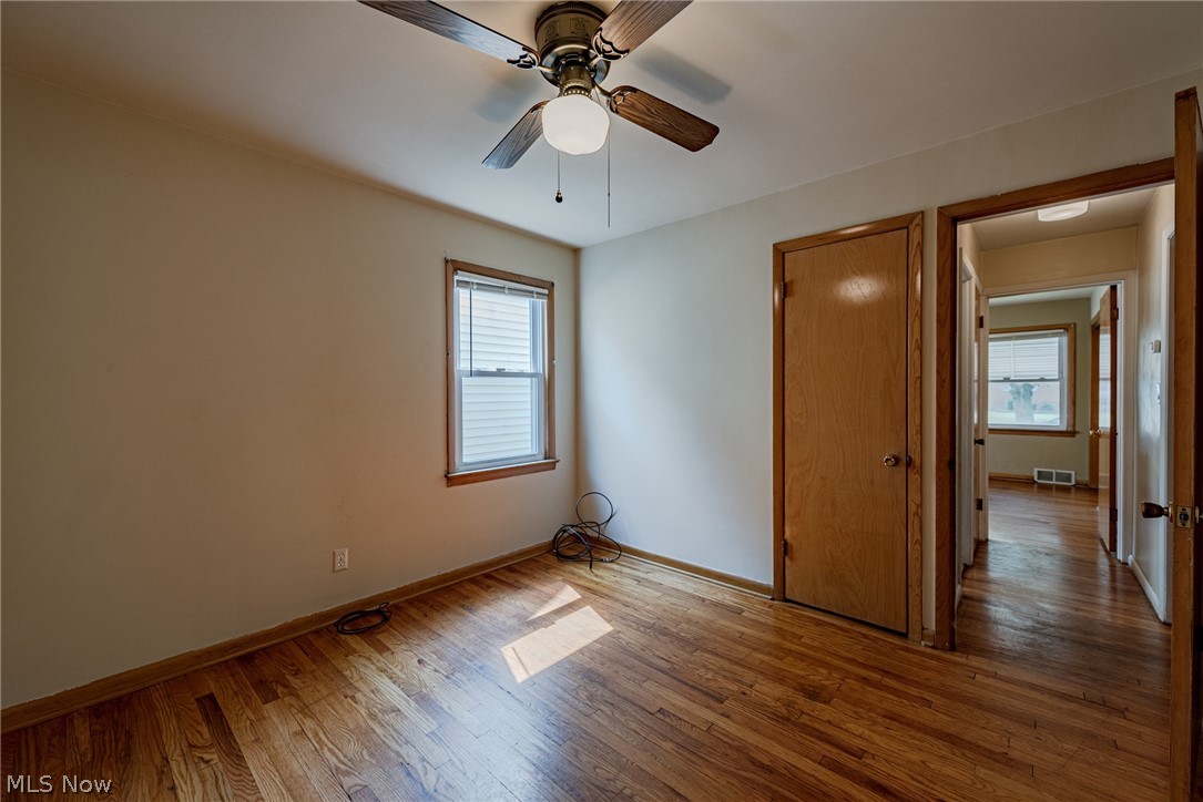 4145 Stonehaven Road Cleveland, OH 44121 - Photo 17 of 32
