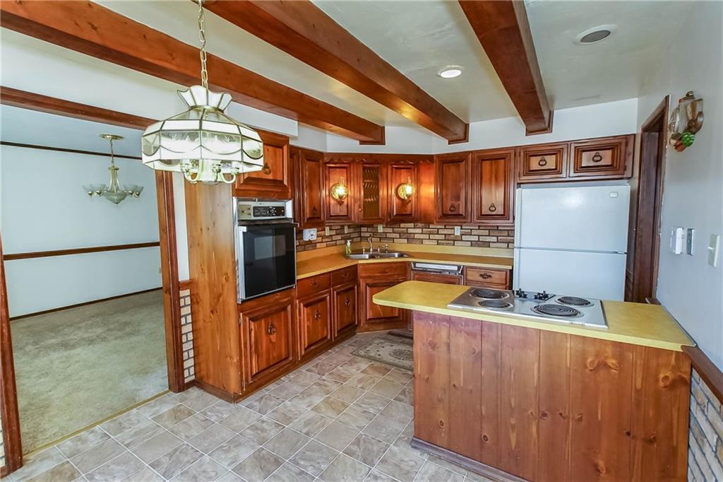22 Hawes Road Farmington, PA 15437 - Photo 3 of 25 Gallery Image 3