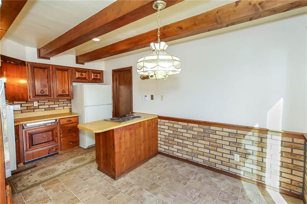22 Hawes Road Farmington, PA 15437 - Photo 4 of 25 Gallery Image 4