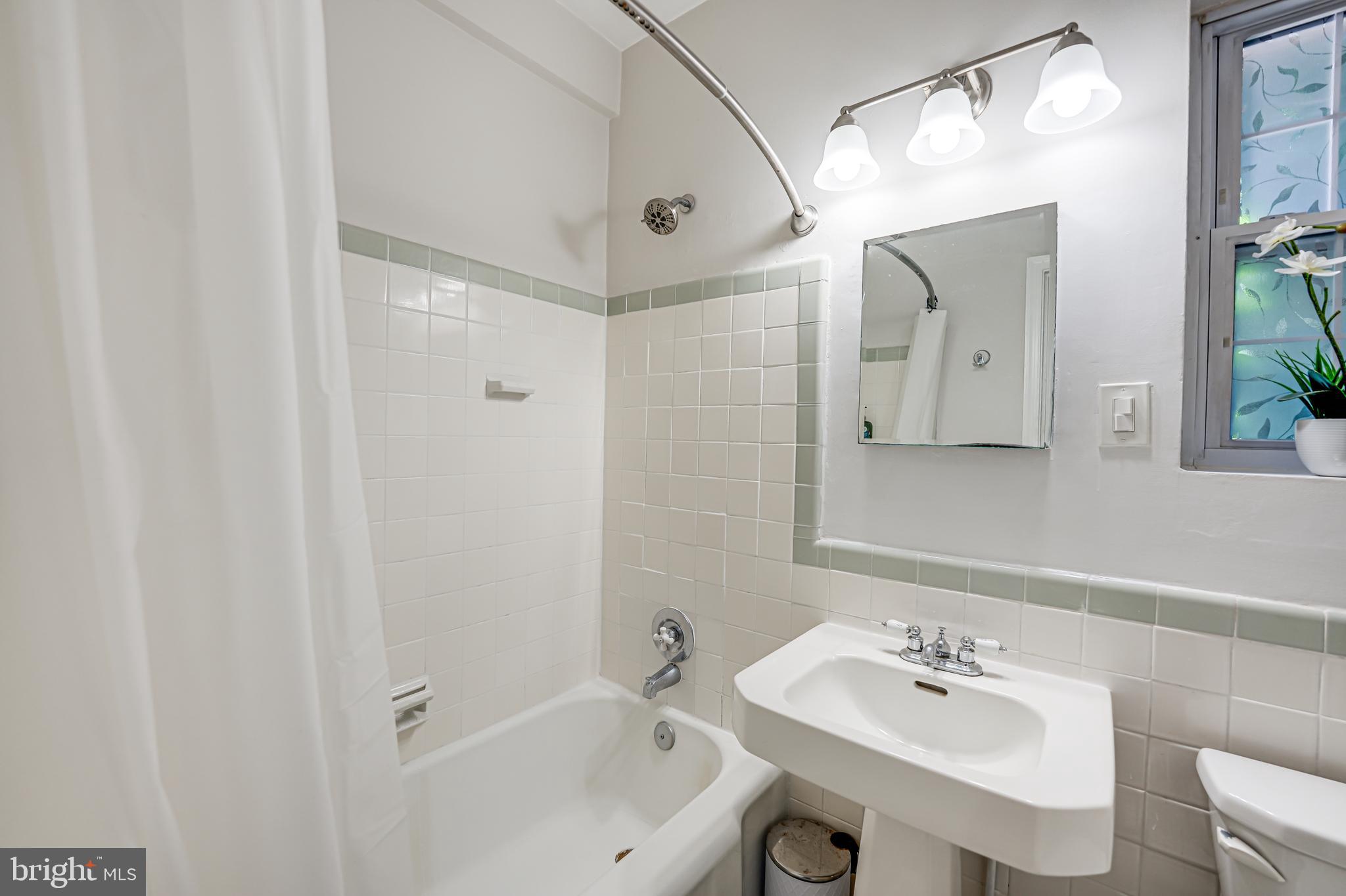 3344 Gunston Road Alexandria, VA 22302 - Photo 26 of 30
