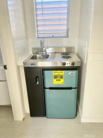 $1,999 | 34 Ozone Avenue, Unit 5, Venice, CA 90291