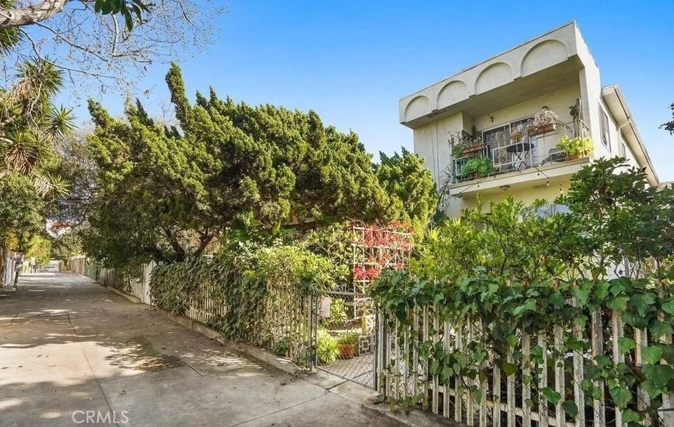 34 Ozone Avenue, Unit 5 Venice, CA 90291 - Photo 8 of 10