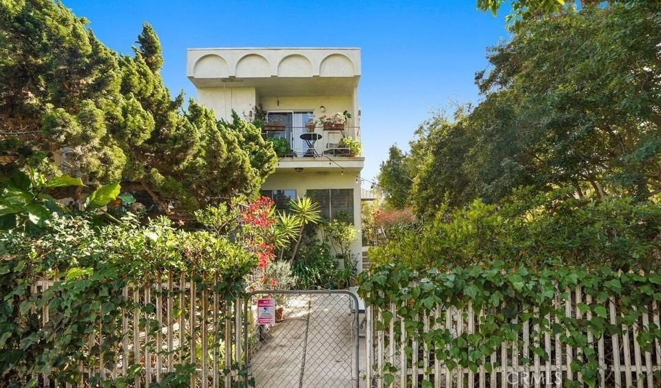 34 Ozone Avenue, Unit 5 Venice, CA 90291 - Photo 9 of 10