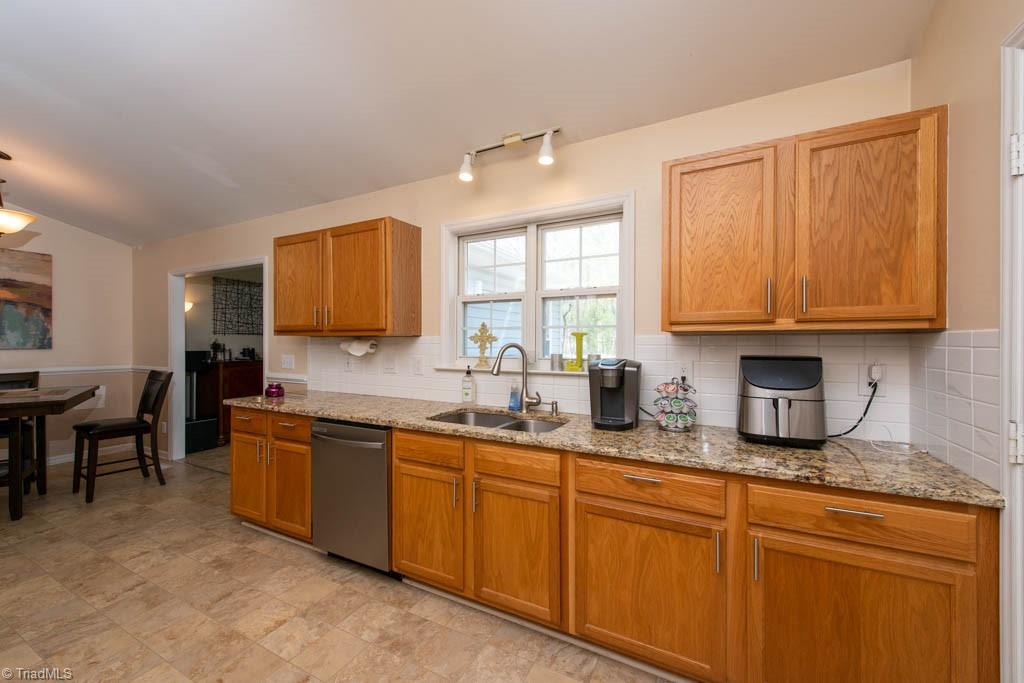 8206 Daltonshire Drive Oak Ridge, NC 27310 - Photo 15 of 50