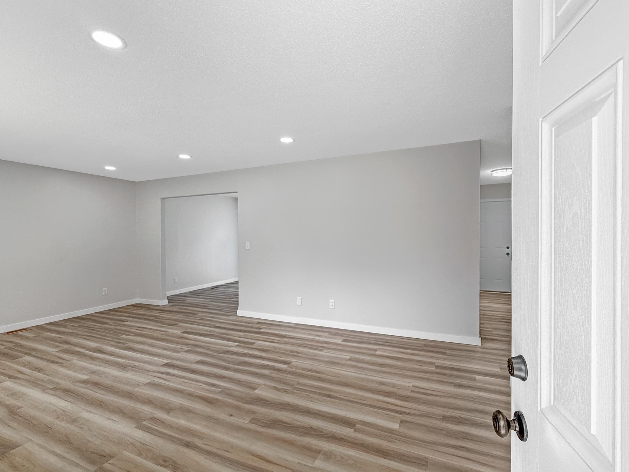 2403 18th Street South Moorhead, MN 56560 - Photo 5 of 33