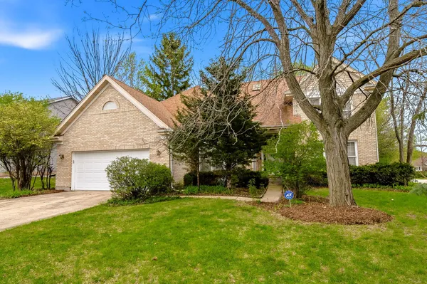 $445,000 | 275 Farmhill Drive, Algonquin, IL 60102