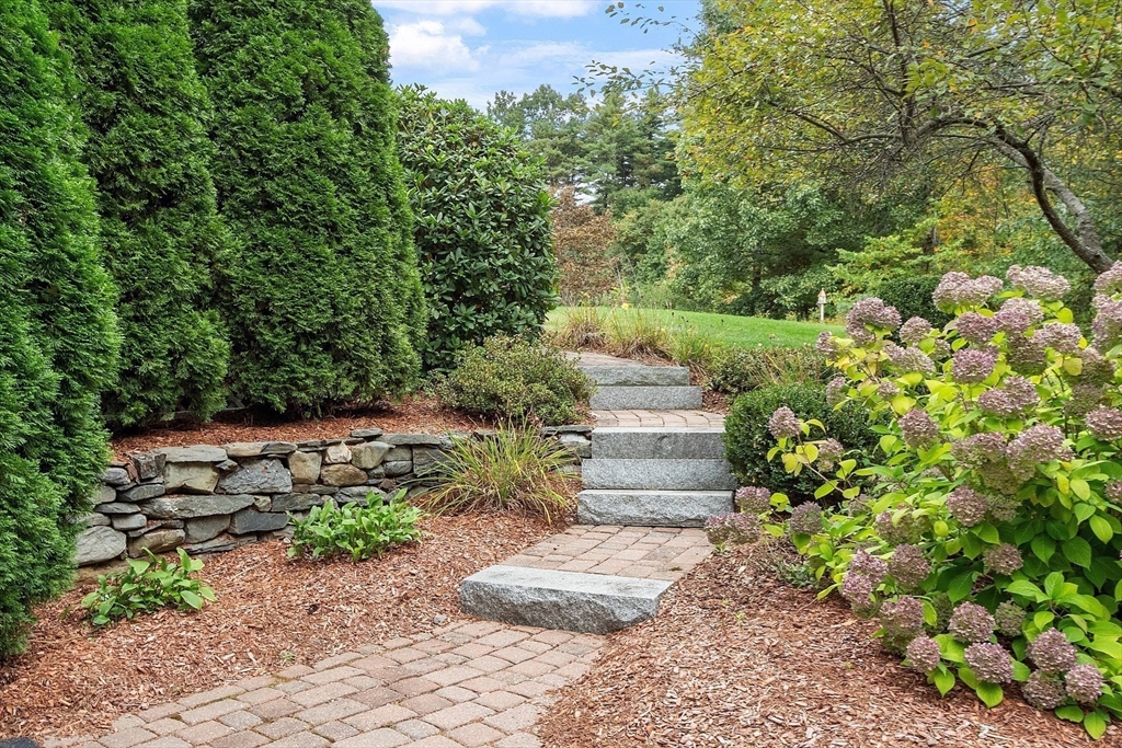 2 Sandy Way Sterling, MA 01564 - Photo 10 of 40 Gallery Image 10