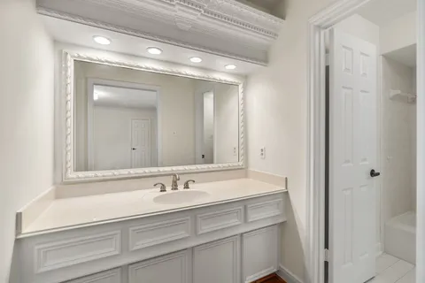 $650,000 | 5230 Norborne Lane, Houston, TX 77069