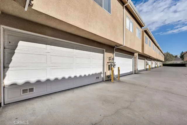 $549,950 | 15044 Nordhoff Street, Unit 1, North Hills, CA 91343