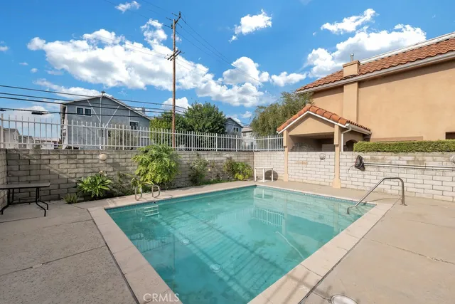 $549,950 | 15044 Nordhoff Street, Unit 1, North Hills, CA 91343