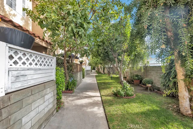 $549,950 | 15044 Nordhoff Street, Unit 1, North Hills, CA 91343