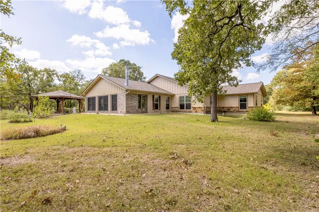 $840,000 | 5680 Pratt Road, College Station, TX 77845