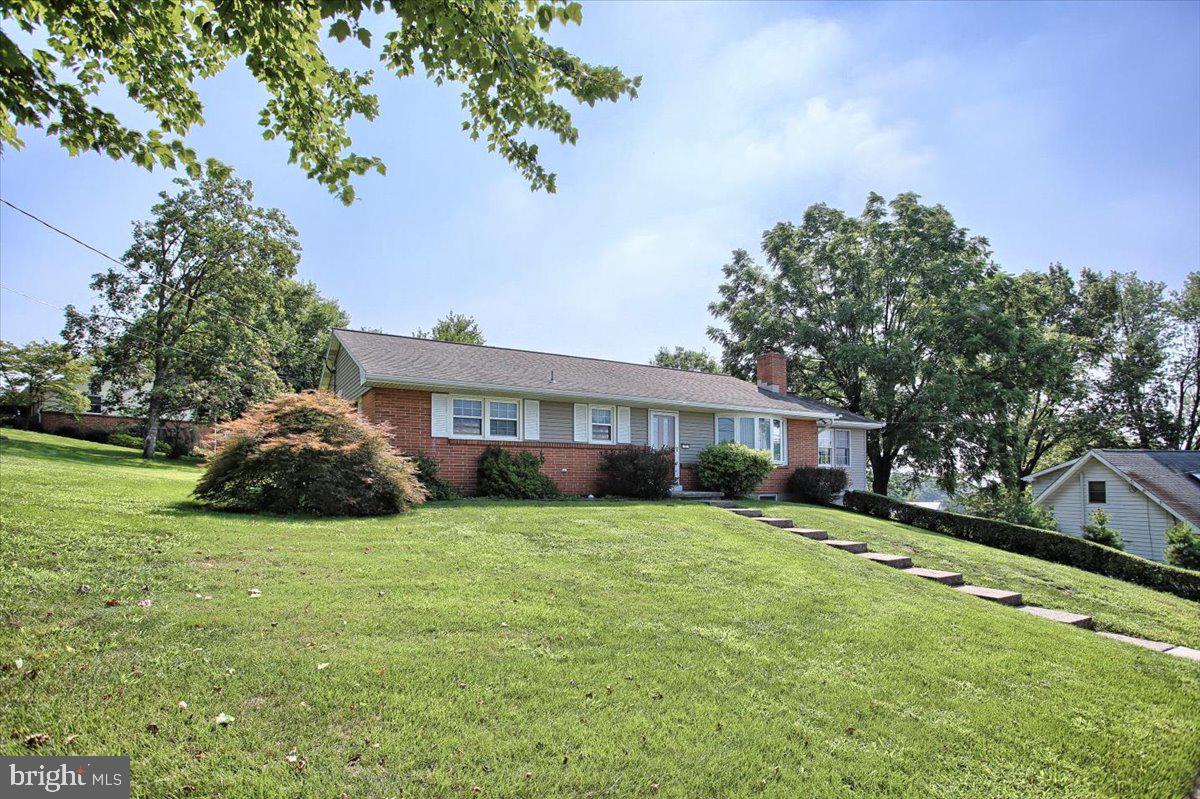 2 Riverview Drive Middletown, PA 17057 - Photo 2 of 33