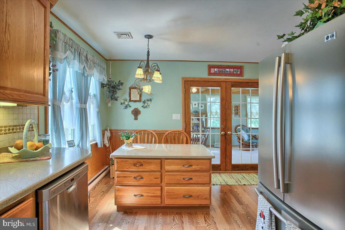 2 Riverview Drive Middletown, PA 17057 - Photo 12 of 33 Kitchen island
