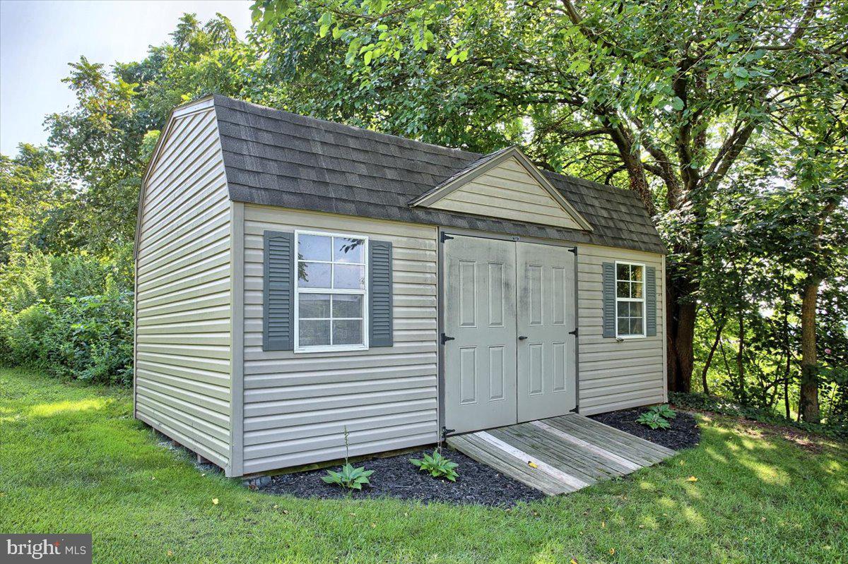2 Riverview Drive Middletown, PA 17057 - Photo 33 of 33 Large shed