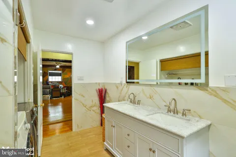 $325,000 | 944 North Broad Street, Allentown, PA 18104