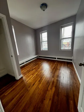 $1,500,000 | 99-12 212th Street | Bellaire Park