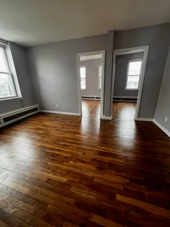 $1,500,000 | 99-12 212th Street | Bellaire Park