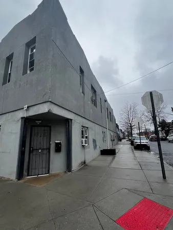 $1,500,000 | 99-12 212th Street | Bellaire Park