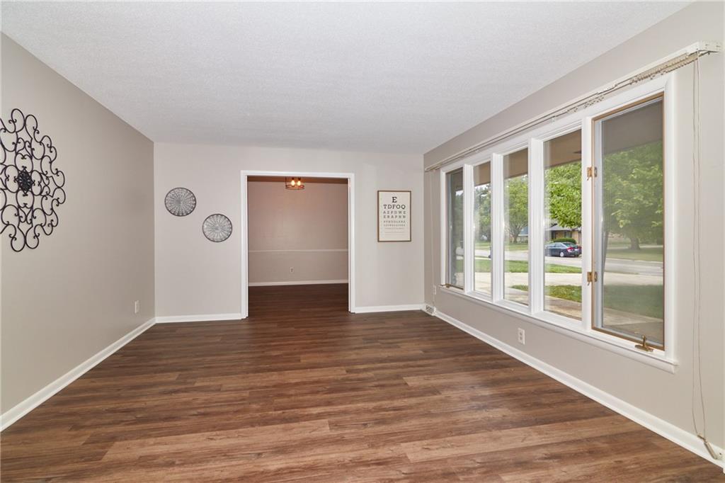 11413 Haverstick Road Carmel, IN 46033 - Photo 3 of 29 Gallery Image 3