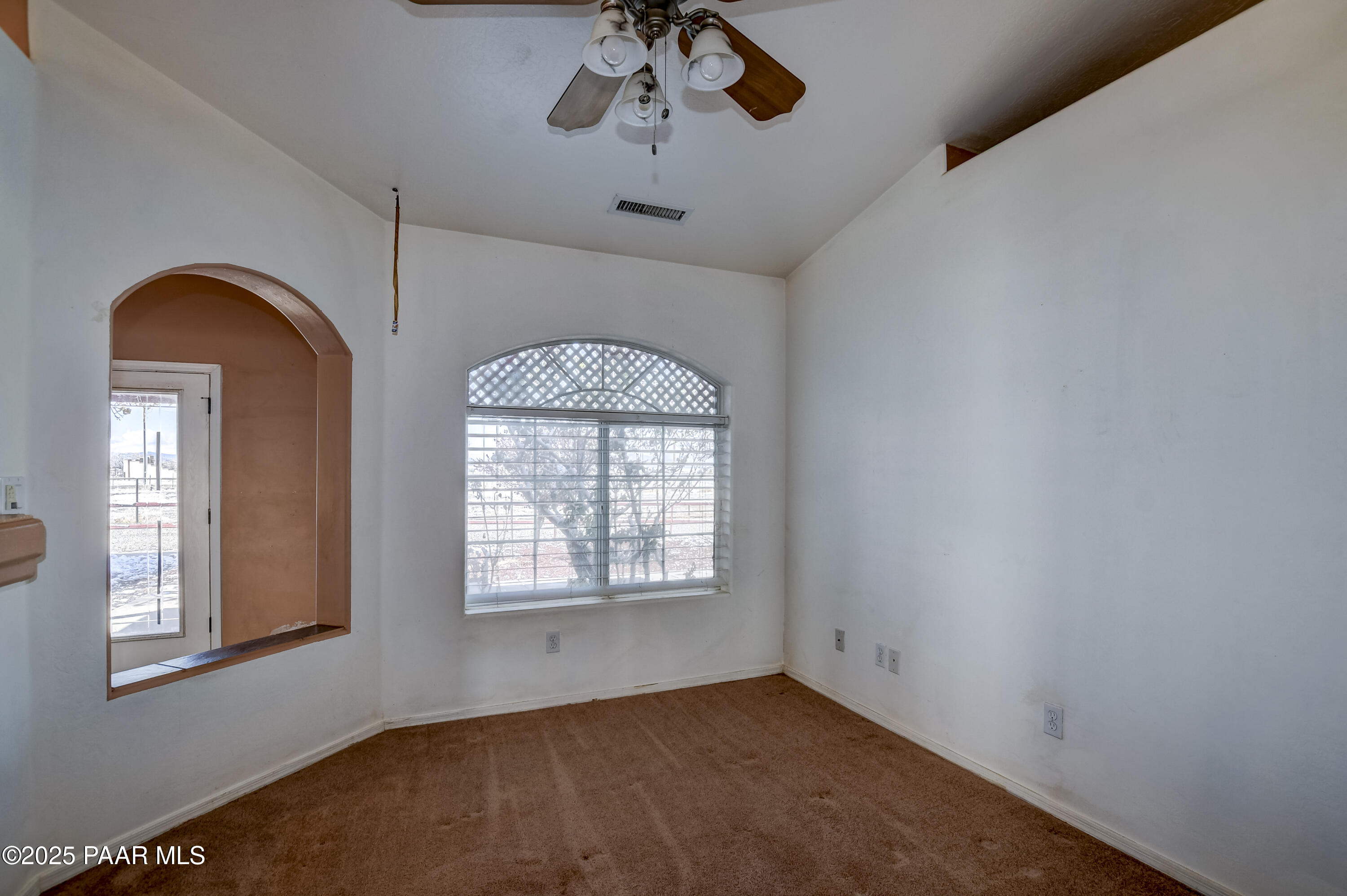 9100 East Lonesome Valley Road Prescott Valley, AZ 86315 - Photo 15 of 66 Dining Room