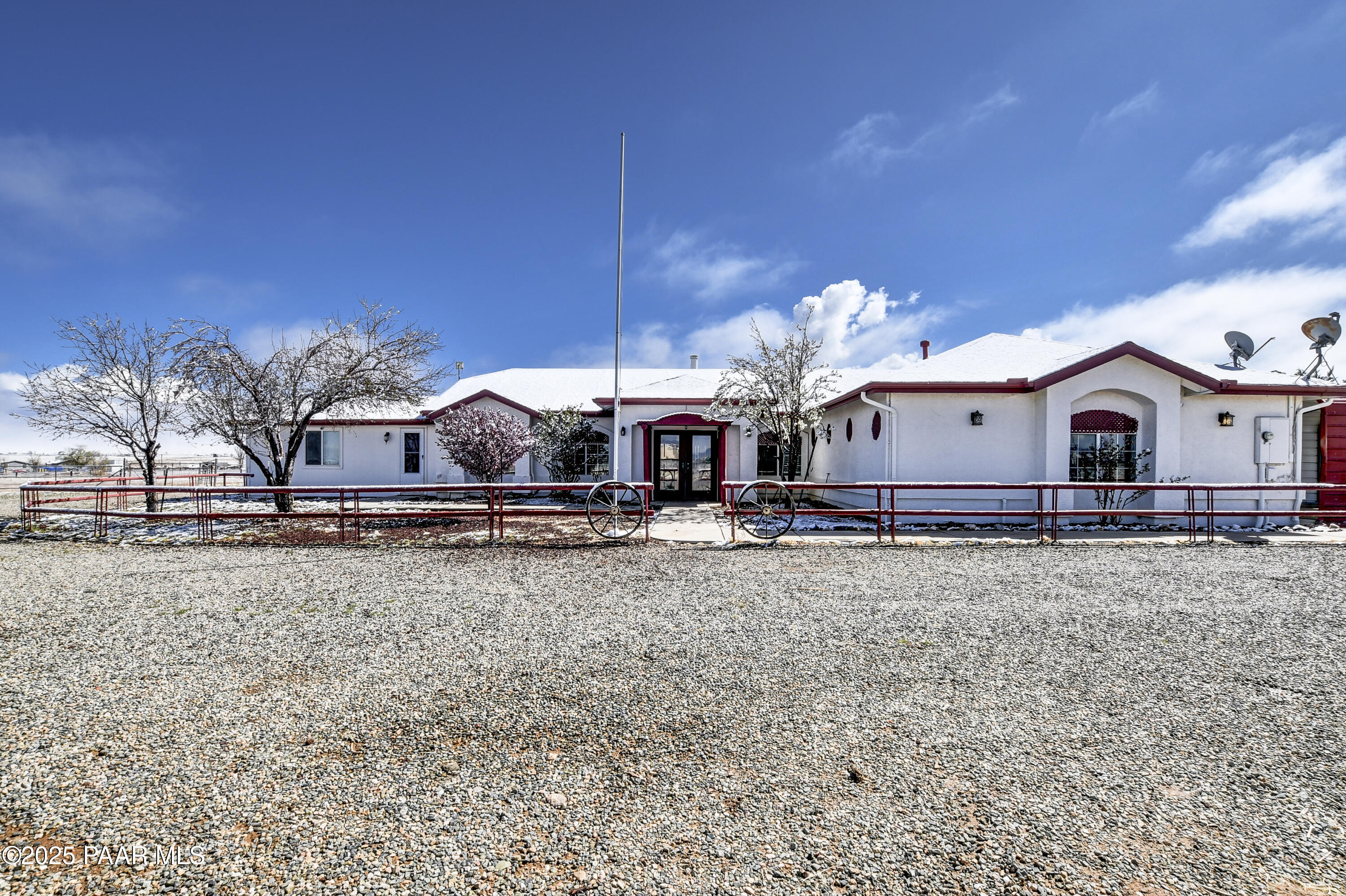 9100 East Lonesome Valley Road Prescott Valley, AZ 86315 - Photo 2 of 66 Welcome Home