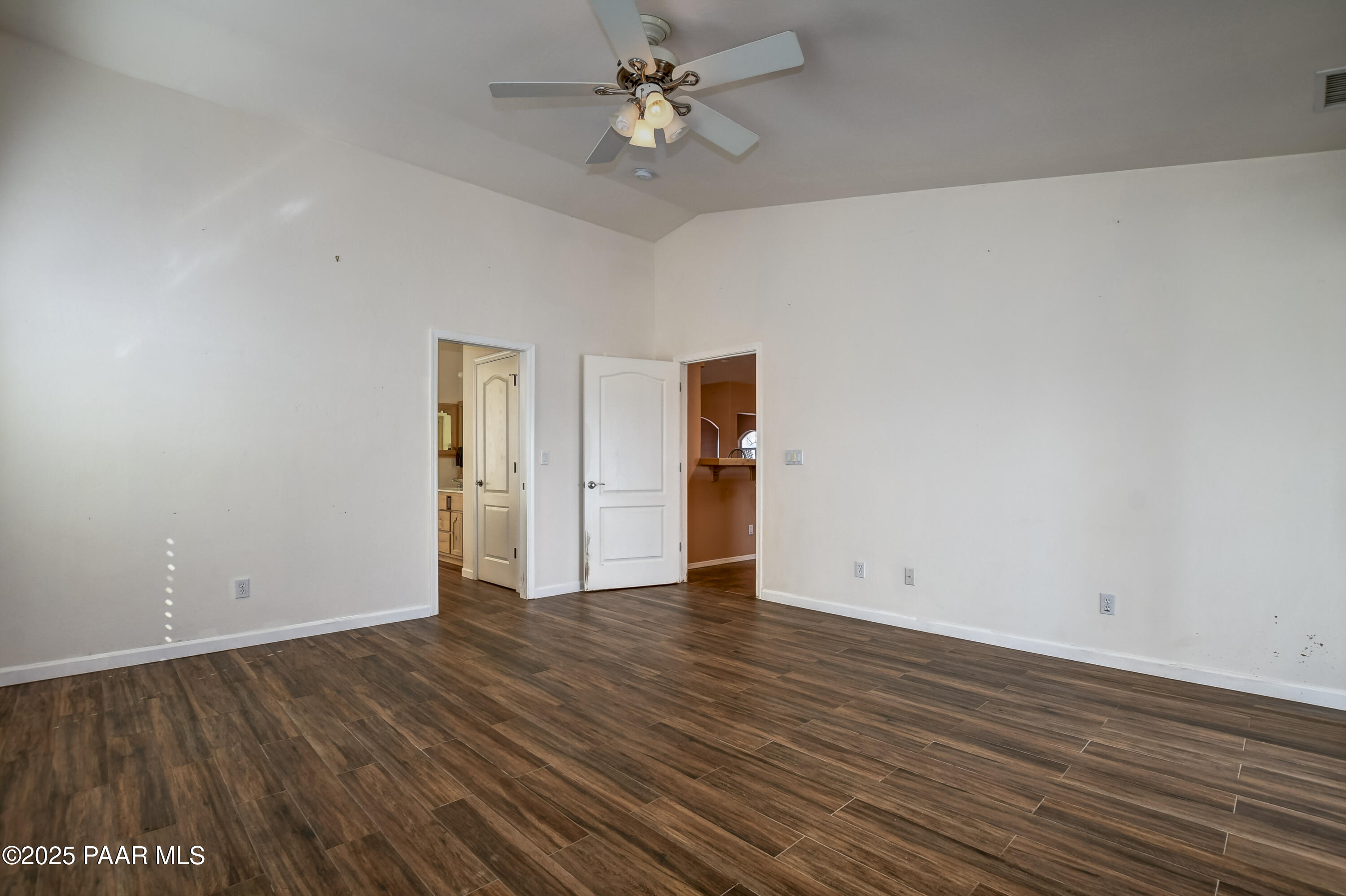 9100 East Lonesome Valley Road Prescott Valley, AZ 86315 - Photo 24 of 66 Primary Bedroom