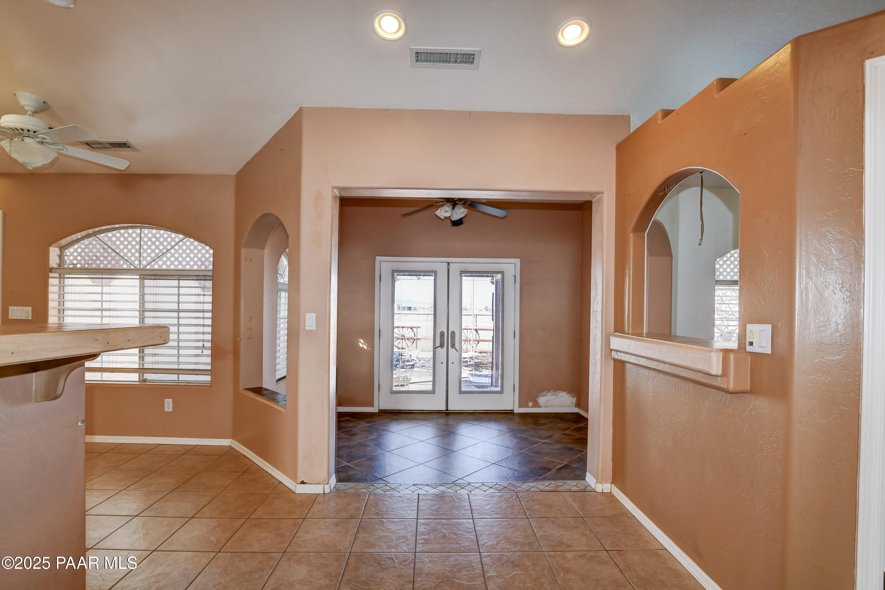 9100 East Lonesome Valley Road Prescott Valley, AZ 86315 - Photo 4 of 66 Foyer 1