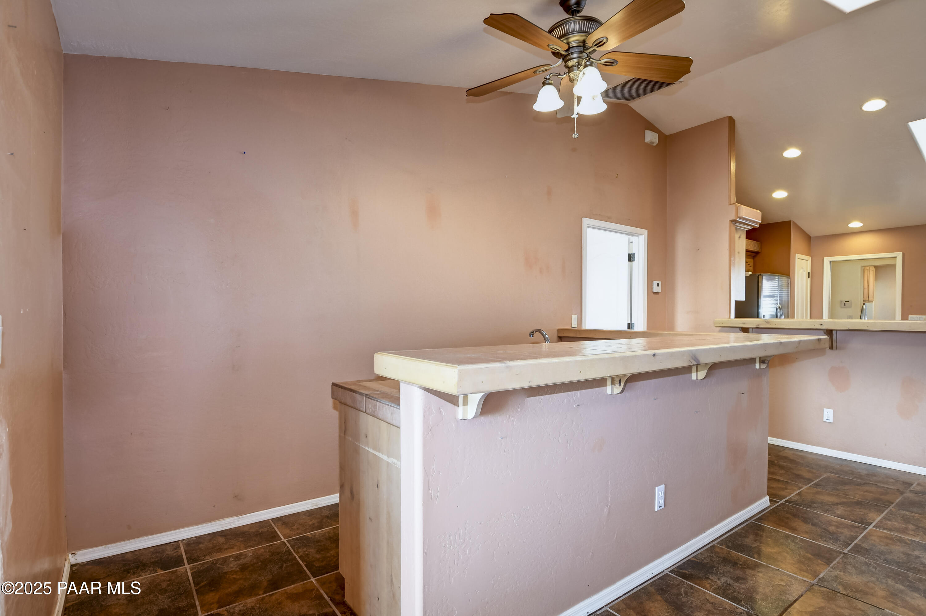 9100 East Lonesome Valley Road Prescott Valley, AZ 86315 - Photo 10 of 66 Wet Bar 1