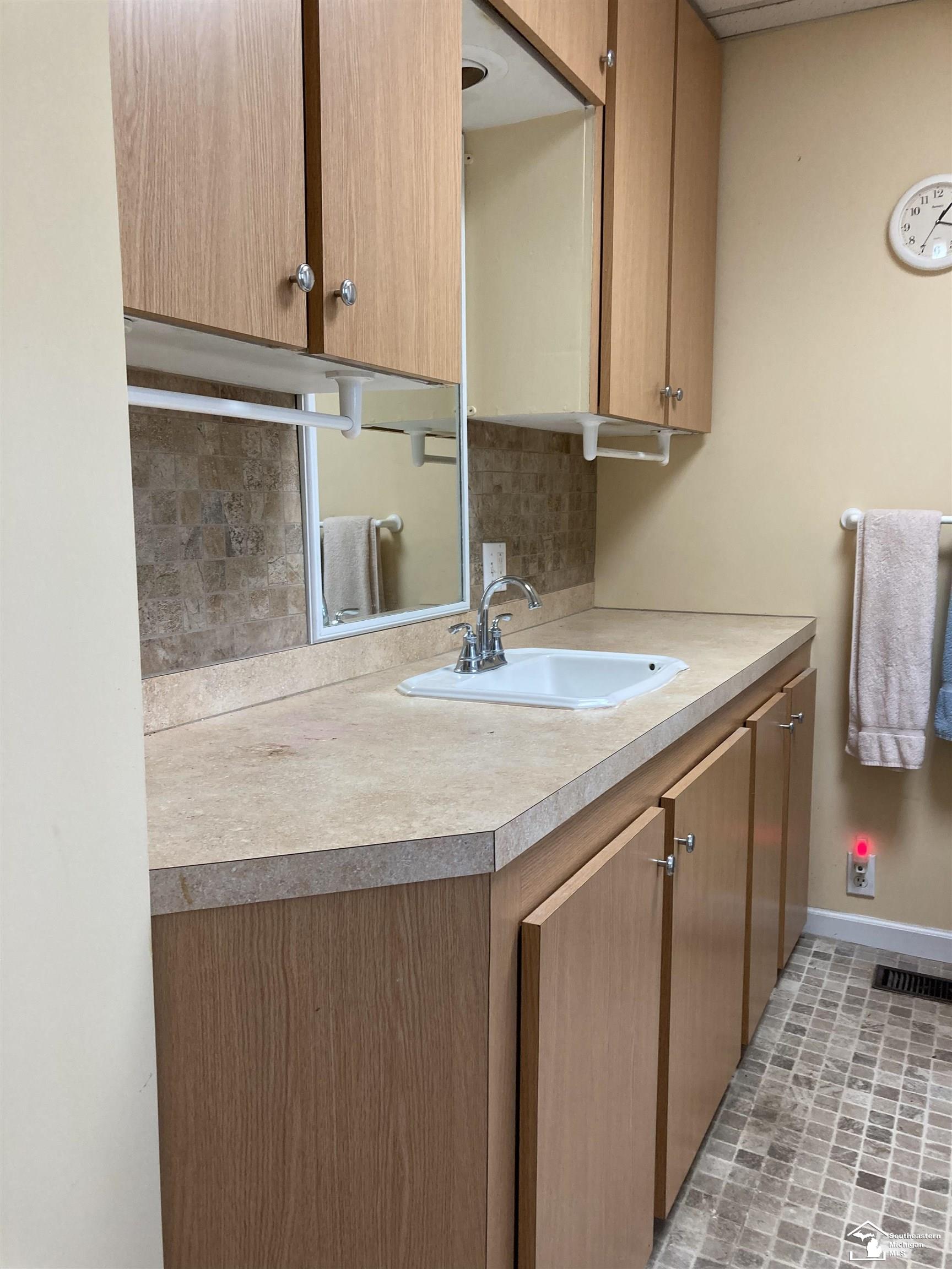 1785 Baldwin Road Monroe, MI 48162 - Photo 14 of 33
