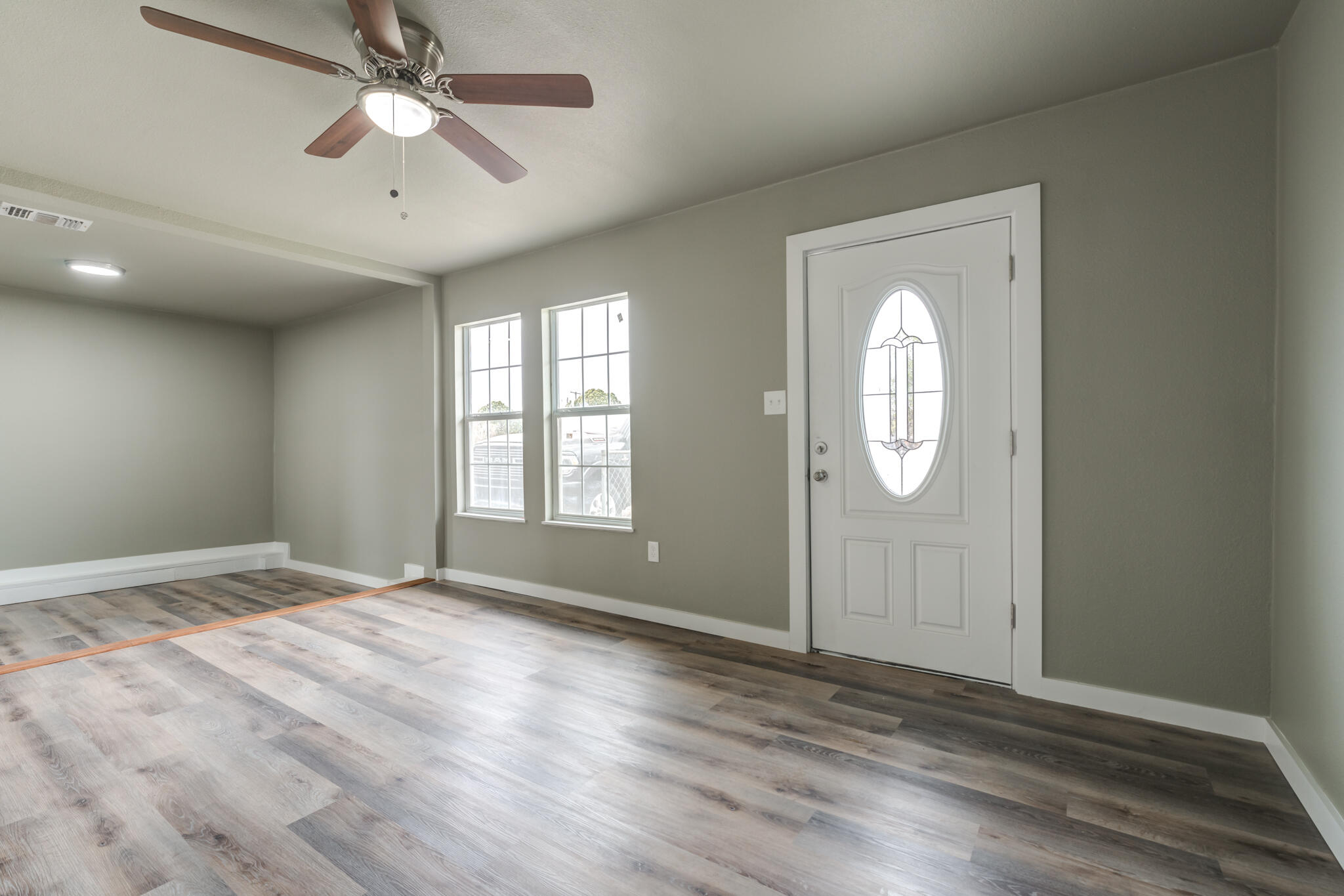 918 East Rice Street Lubbock, TX 79403 - Photo 4 of 20 DSC09142_3_4