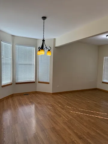 $379,000 | 710 Silver Leaf Court, Joliet, IL 60431