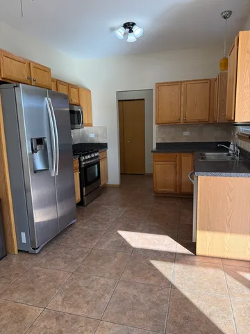 $379,000 | 710 Silver Leaf Court, Joliet, IL 60431