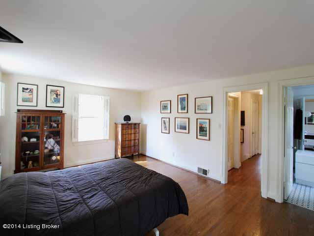 1722 Gresham Road Louisville, KY 40205 - Photo 27 of 40 28 Master Bedroom