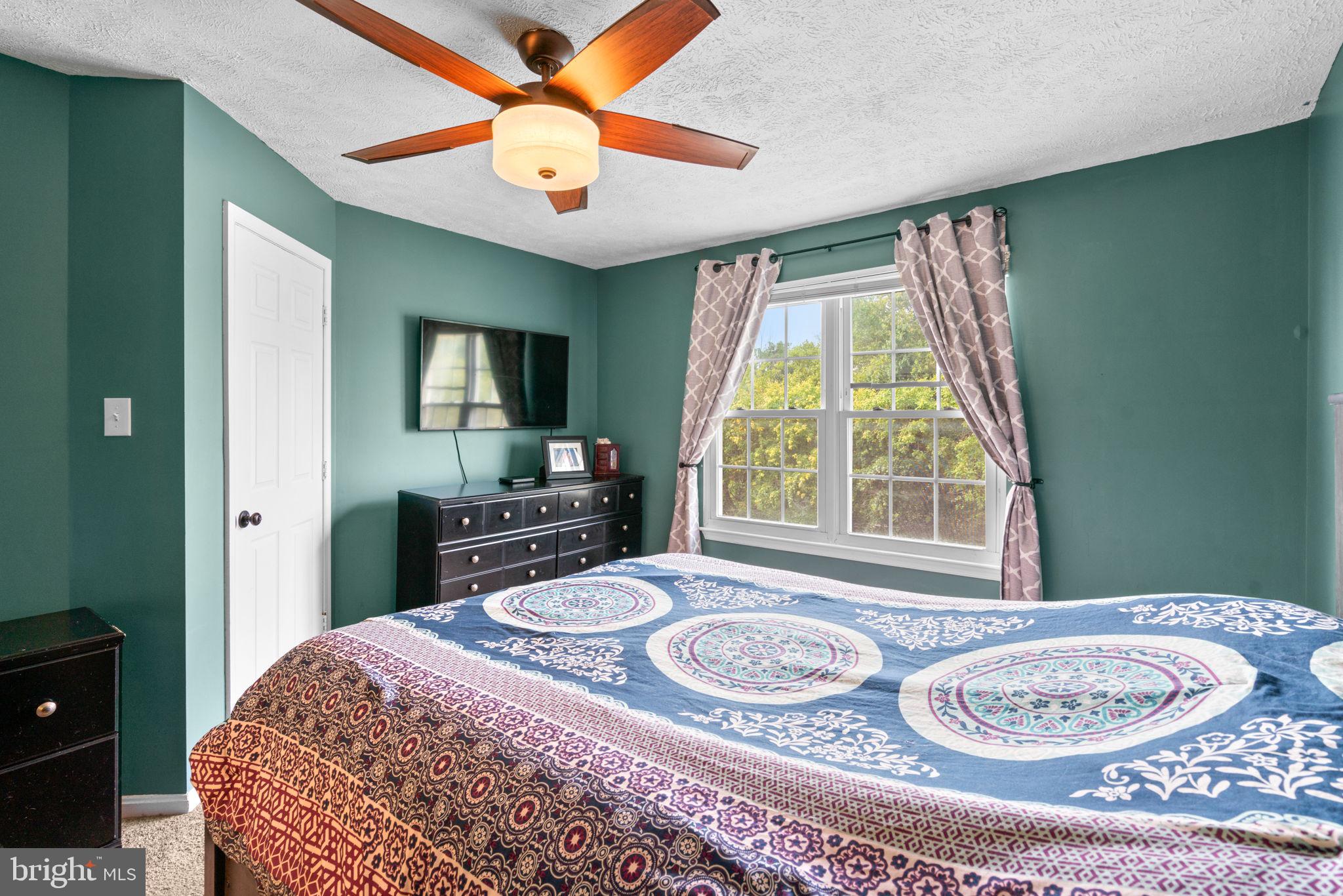 230 Oak Leaf Way Halethorpe, MD 21227 - Photo 18 of 37 Primary Bedroom