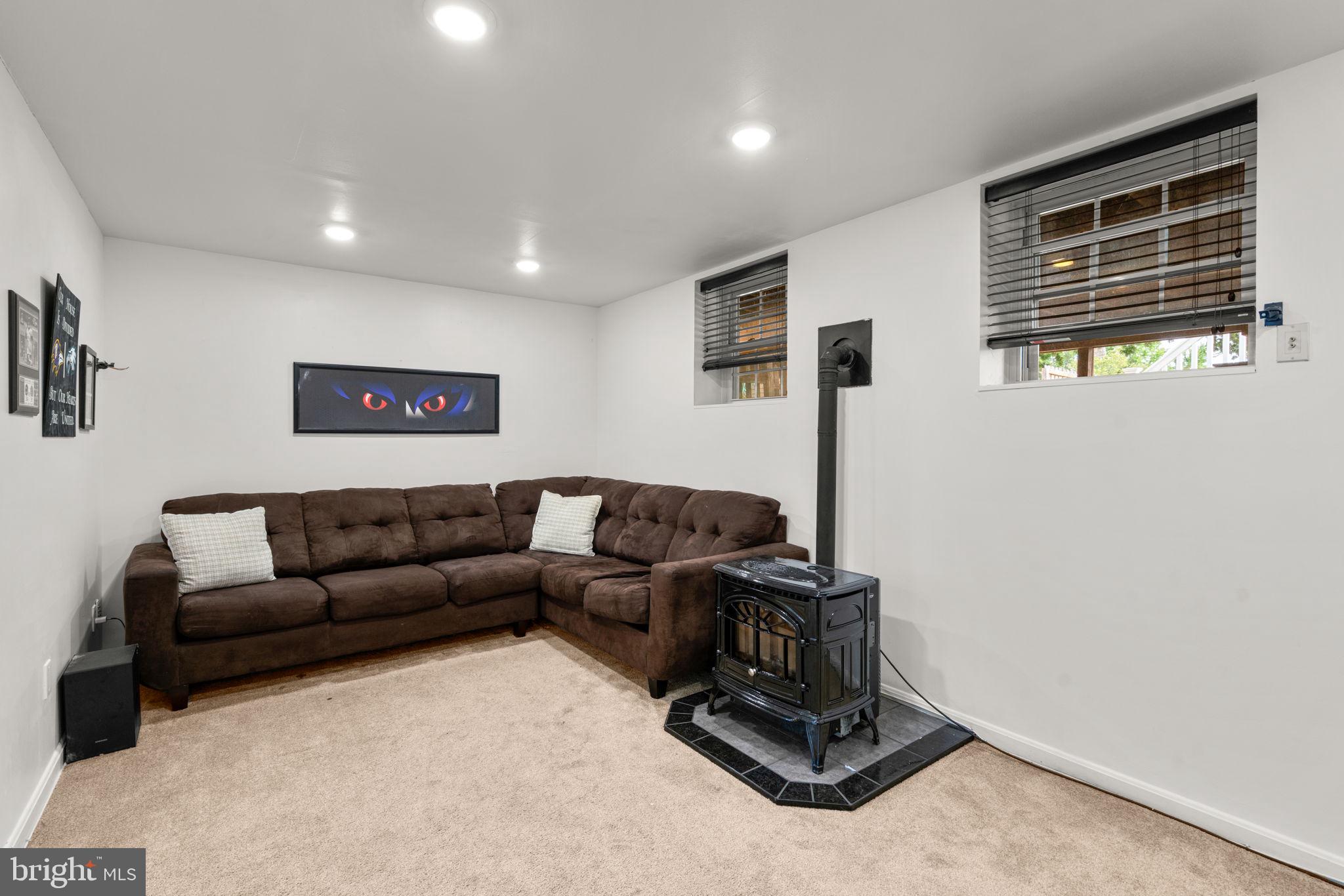 230 Oak Leaf Way Halethorpe, MD 21227 - Photo 28 of 37 Recreation Room