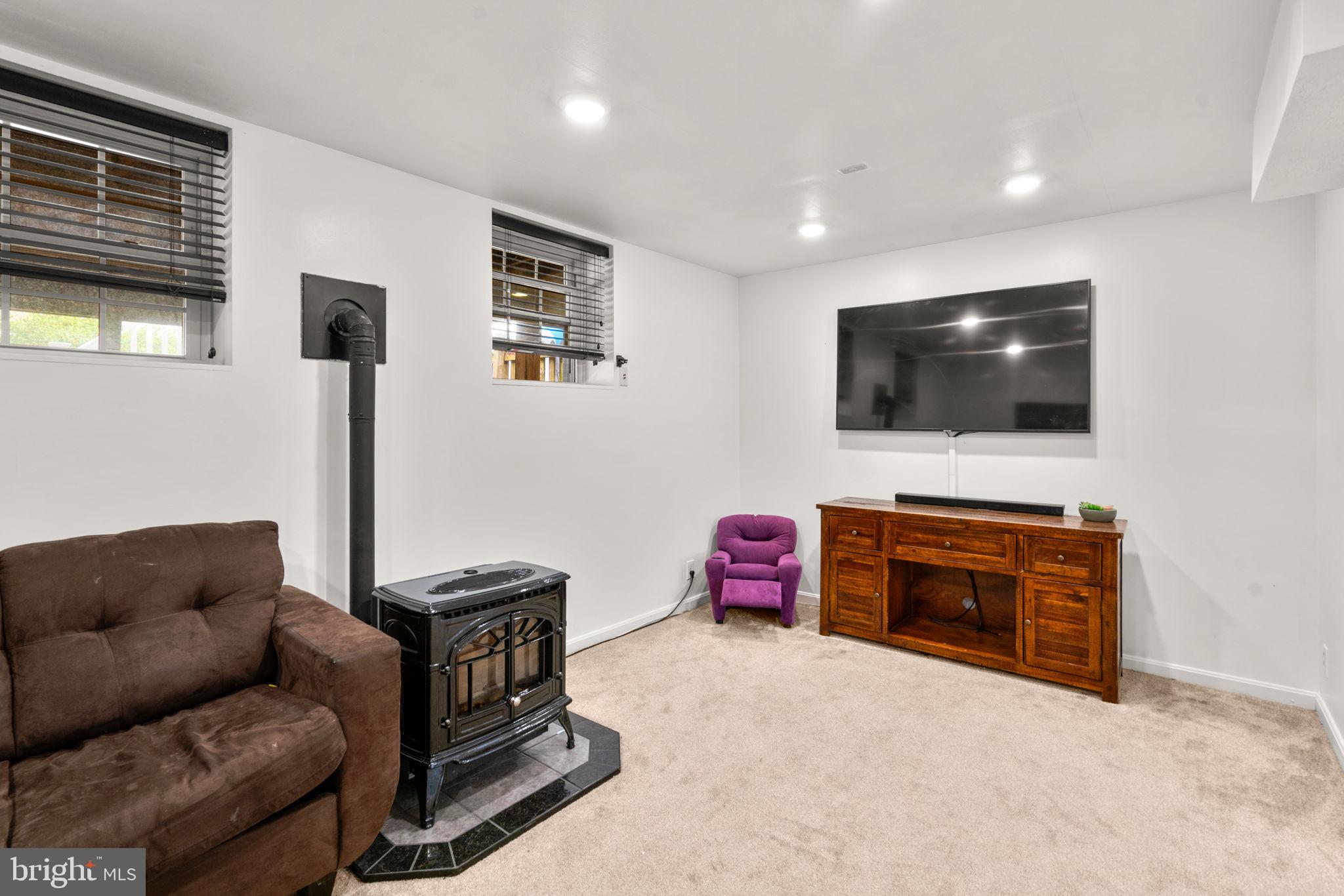 230 Oak Leaf Way Halethorpe, MD 21227 - Photo 29 of 37 Recreation Room